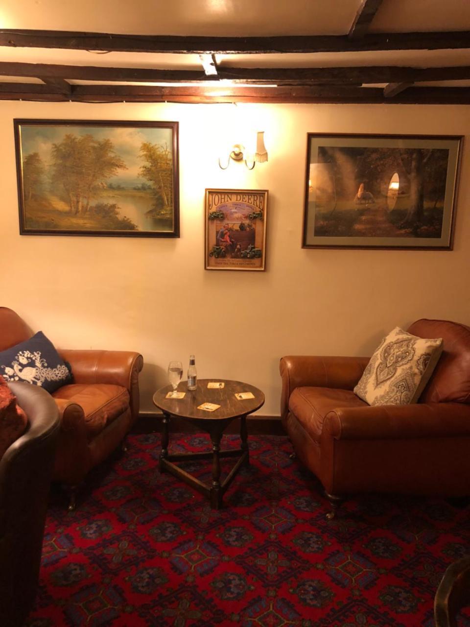 The Crown Inn Wentnor Exterior foto